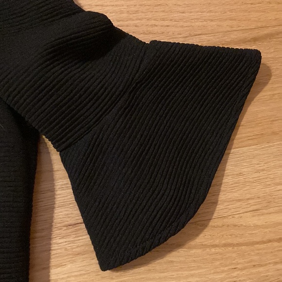 Bell sleeve cropped ribbed shirt made in Italy - Picture 3 of 3